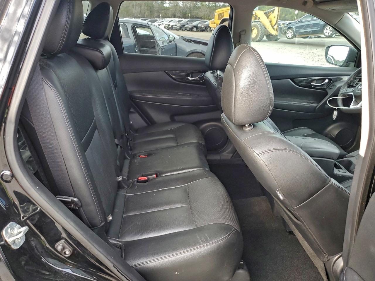 Nissan Rogue S Image 11