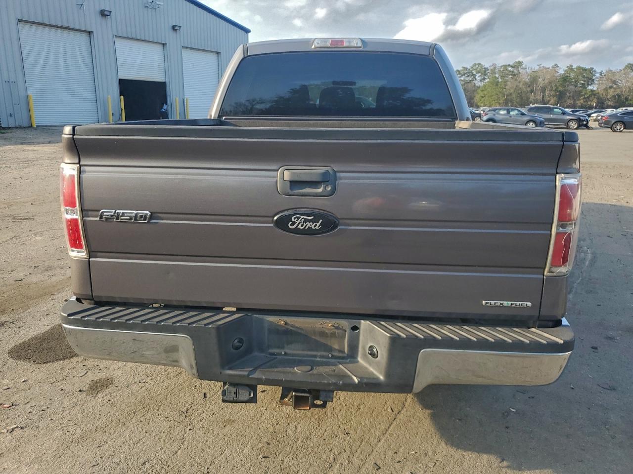 Ford F-150 Supercrew Image 2