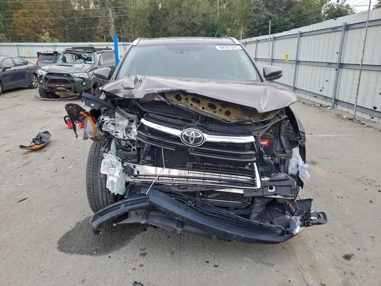 Toyota Highlander Limited Image 7