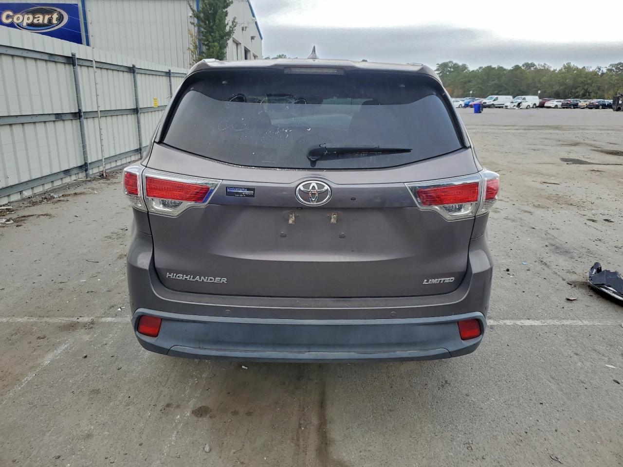 Toyota Highlander Limited Image 4