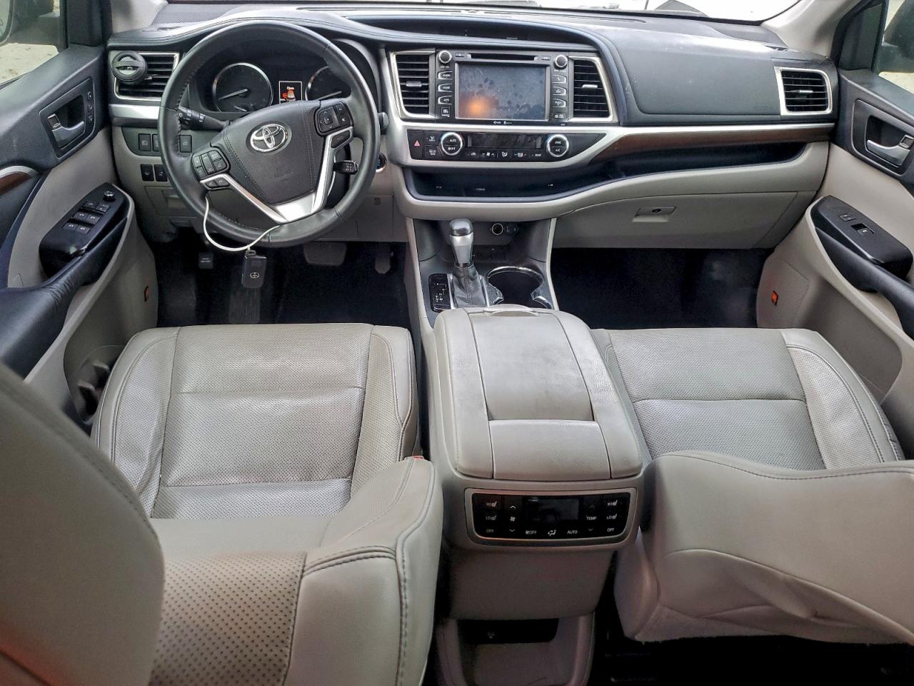 Toyota Highlander Limited Image 8