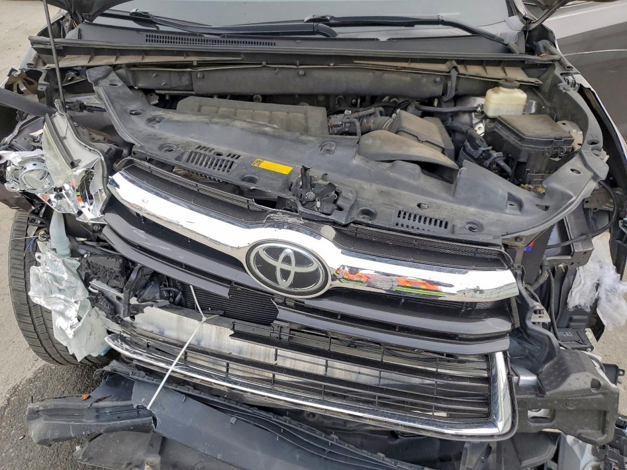 Toyota Highlander Limited Image 13