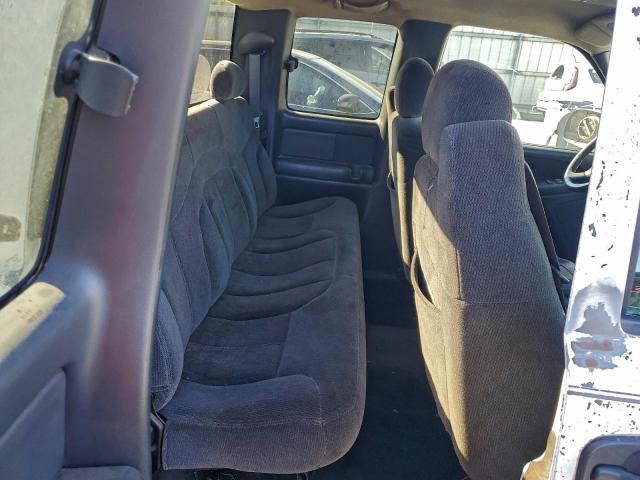 GMC Sierra C1500 Image 8