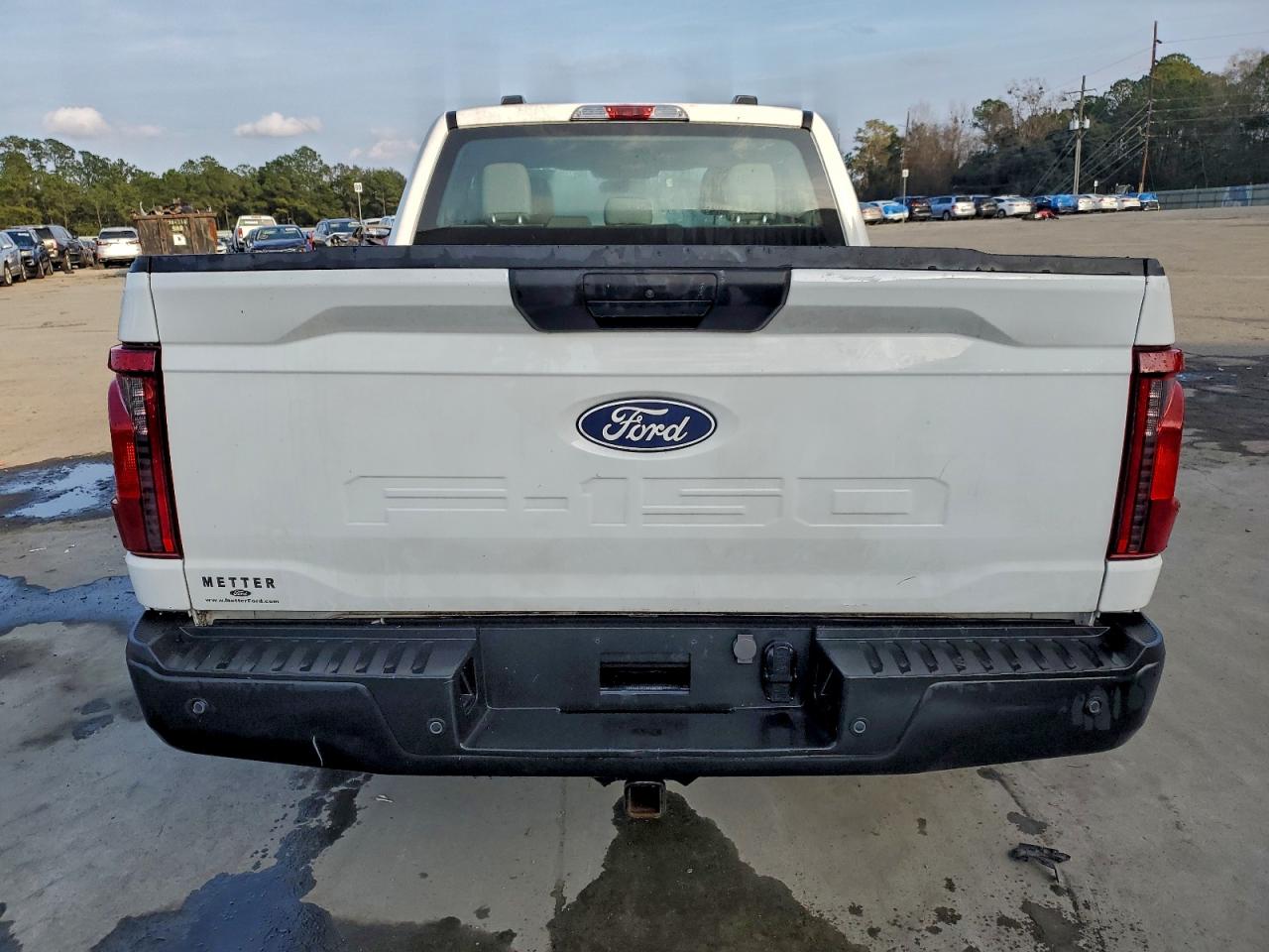 Ford F-150 Xl Image 4