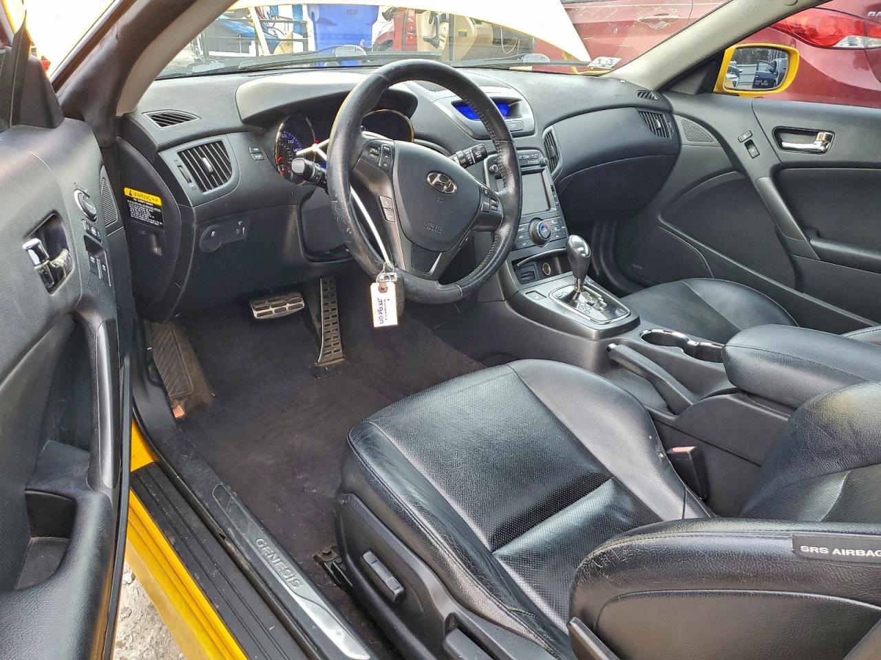 Hyundai Genesis 3.8l Image 11