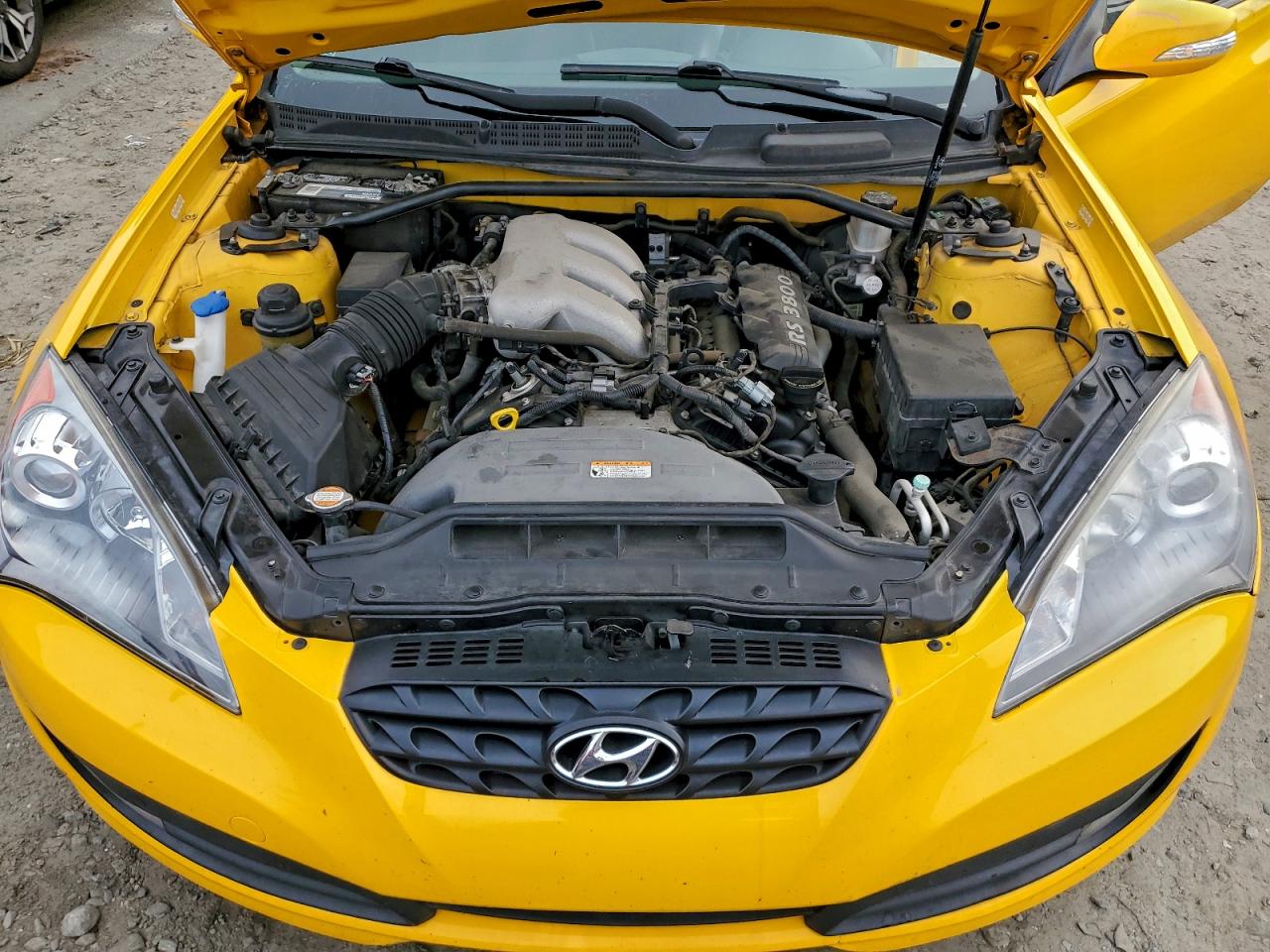 Hyundai Genesis 3.8l Image 10