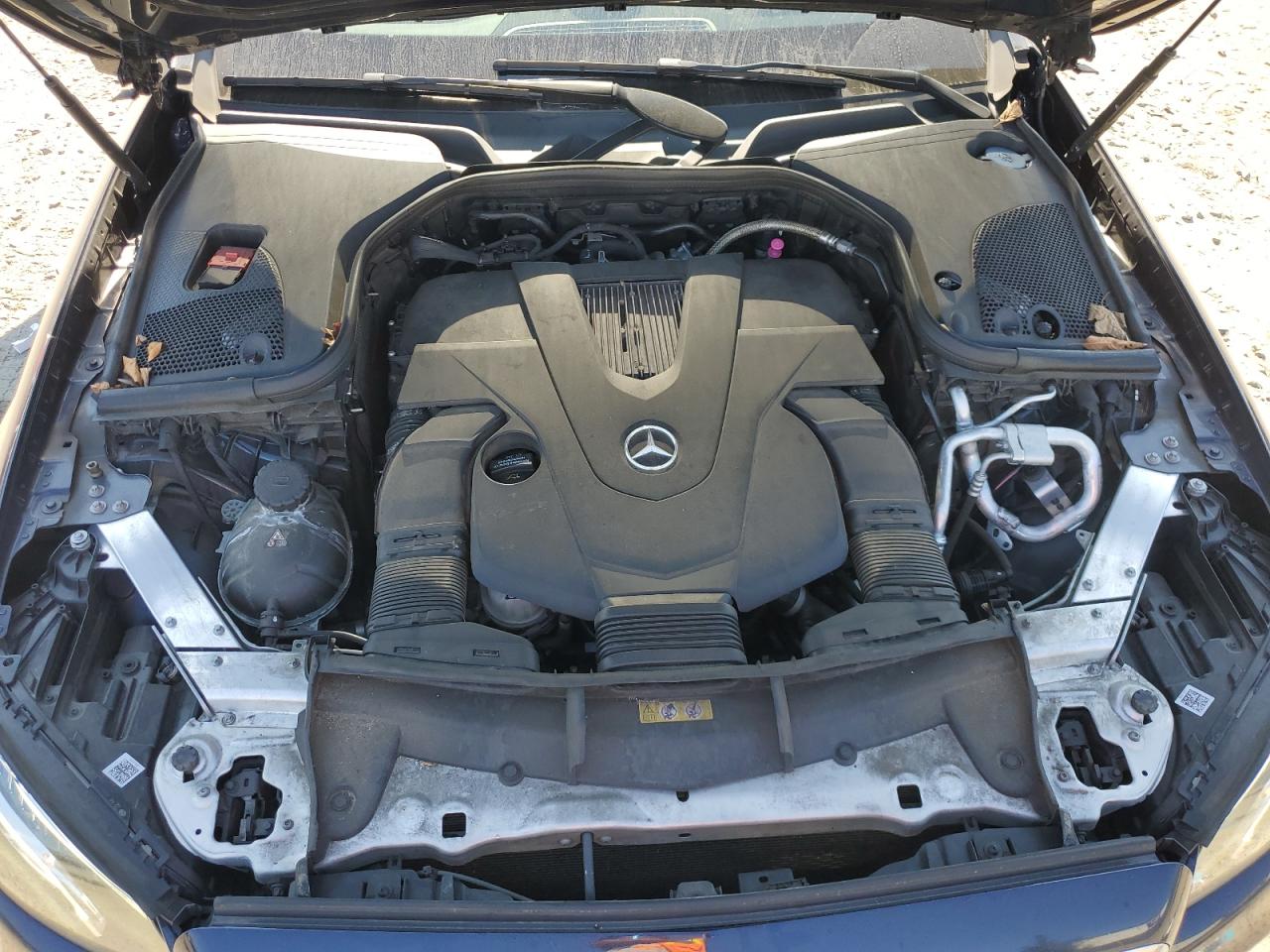 Mercedes-Benz E-Class 450 4matic Image 12