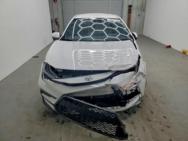 Toyota Corolla Se Image 6