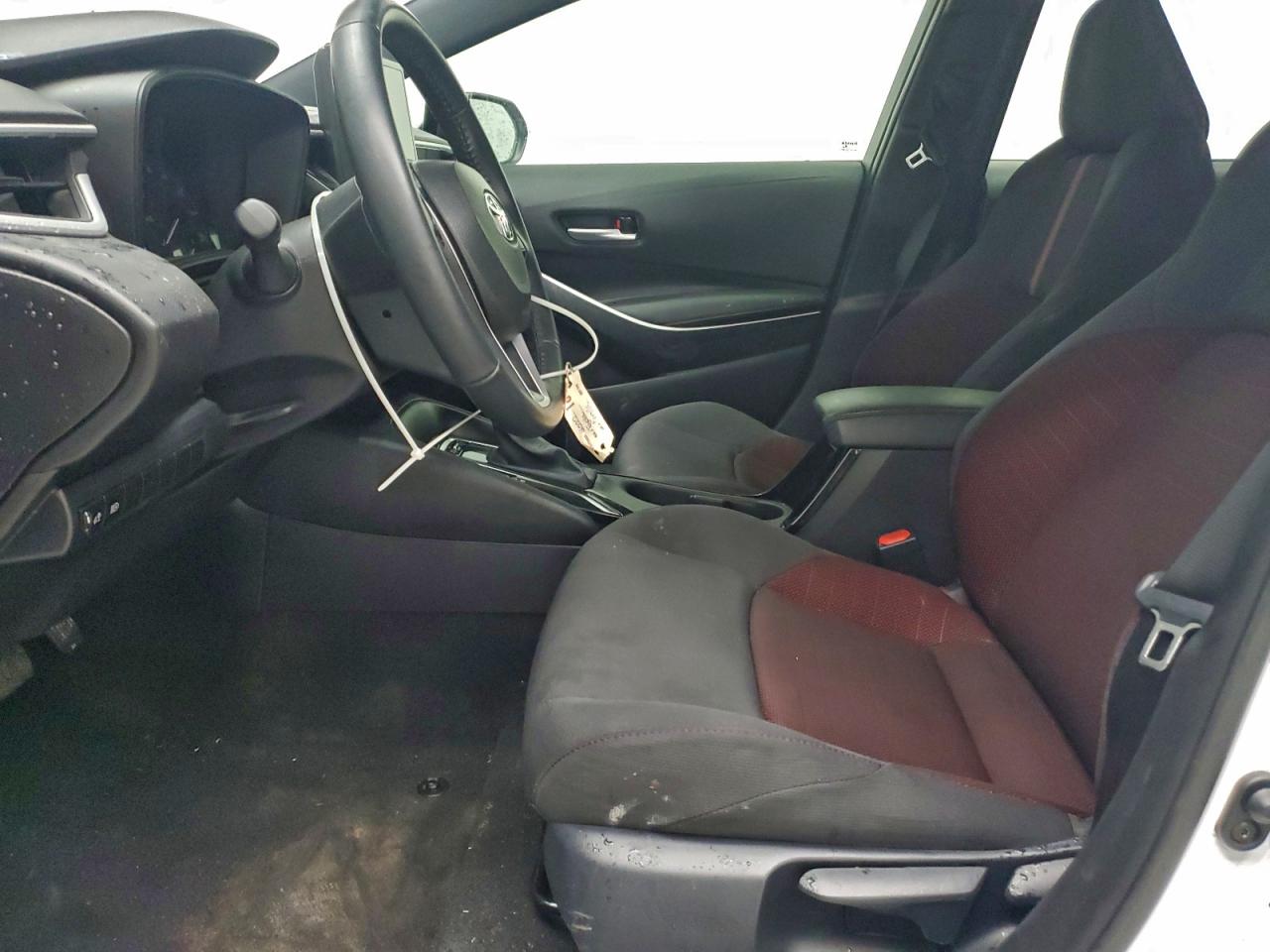 Toyota Corolla Se Image 11