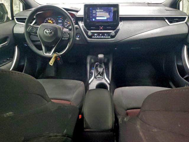 Toyota Corolla Se Image 8