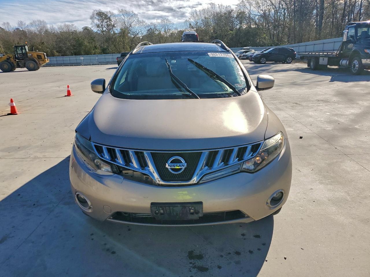 Nissan Murano S Image 8