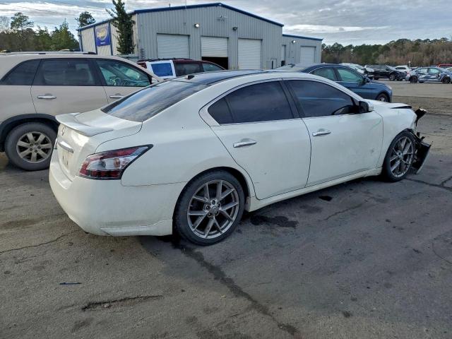 Nissan Maxima S Image 3