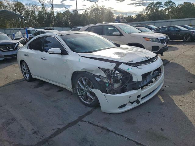 Nissan Maxima S Image 4