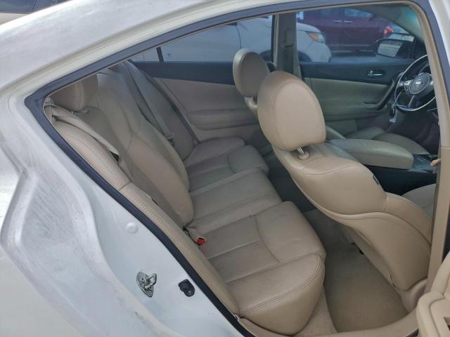 Nissan Maxima S Image 9