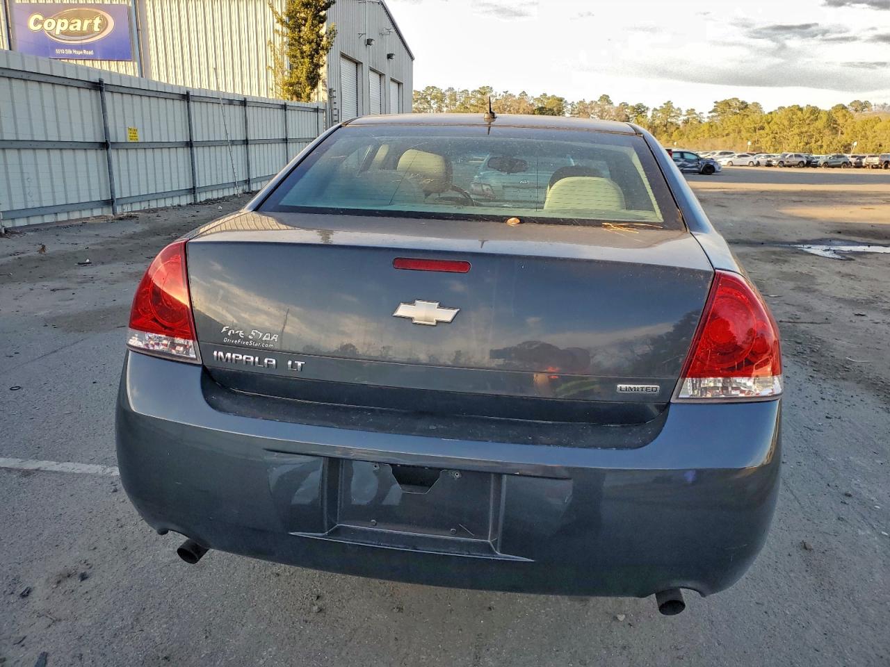 Chevrolet Impala Lt Image 10