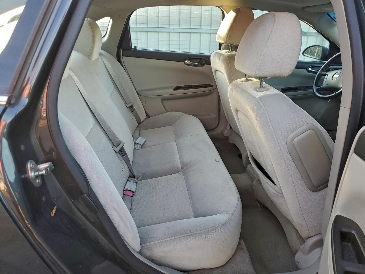 Chevrolet Impala Lt Image 12