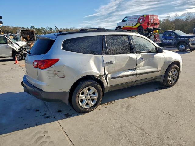 Chevrolet Traverse Ls Image 3