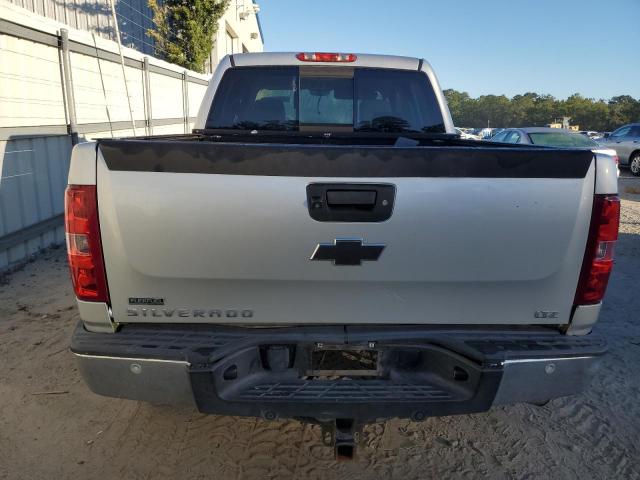 Chevrolet Silverado K1500 Ltz Image 2
